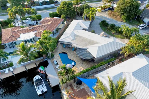 $1,500,000 | 1500 Northeast 24th Street, Wilton Manors, FL 33305