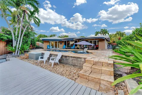 $1,500,000 | 1500 Northeast 24th Street, Wilton Manors, FL 33305