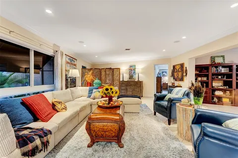 $1,500,000 | 1500 Northeast 24th Street, Wilton Manors, FL 33305