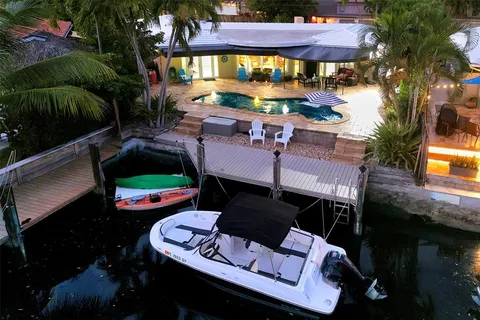 $1,500,000 | 1500 Northeast 24th Street, Wilton Manors, FL 33305