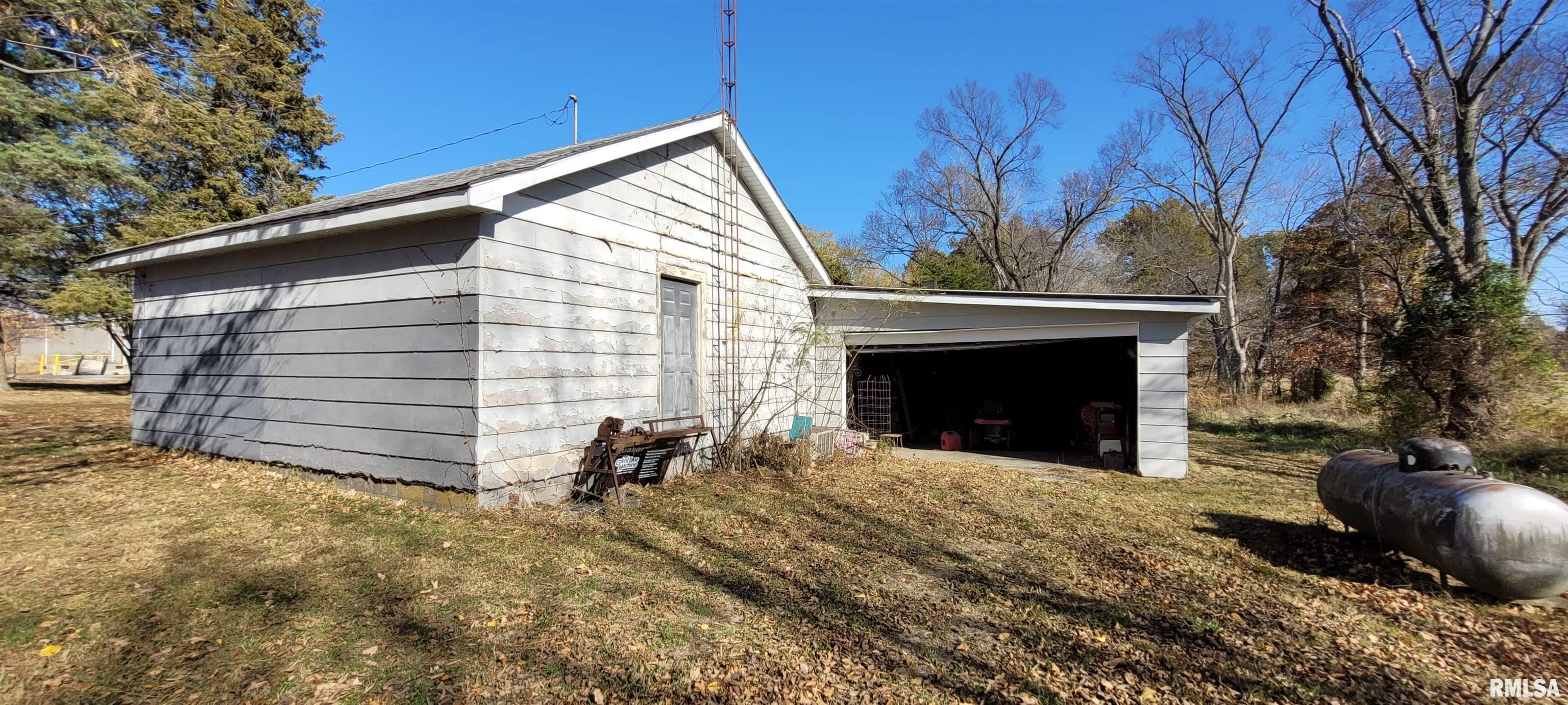 8066 Greens Market Road Du Quoin, IL 62832 - Photo 9 of 31 Gallery Image 9