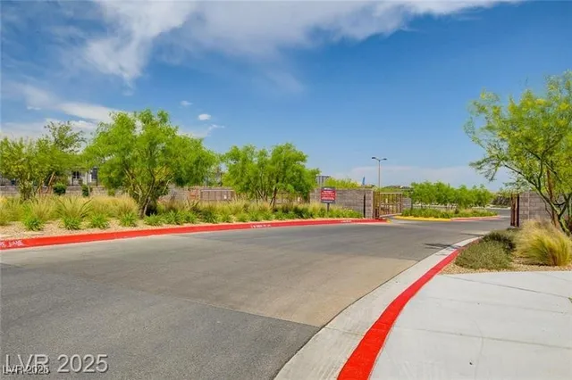 $3,250 | 97 Sarabeth Street, Las Vegas, NV 89138