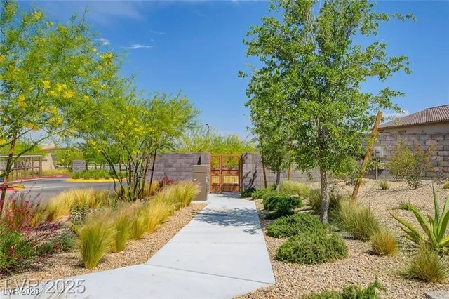 $3,250 | 97 Sarabeth Street, Las Vegas, NV 89138