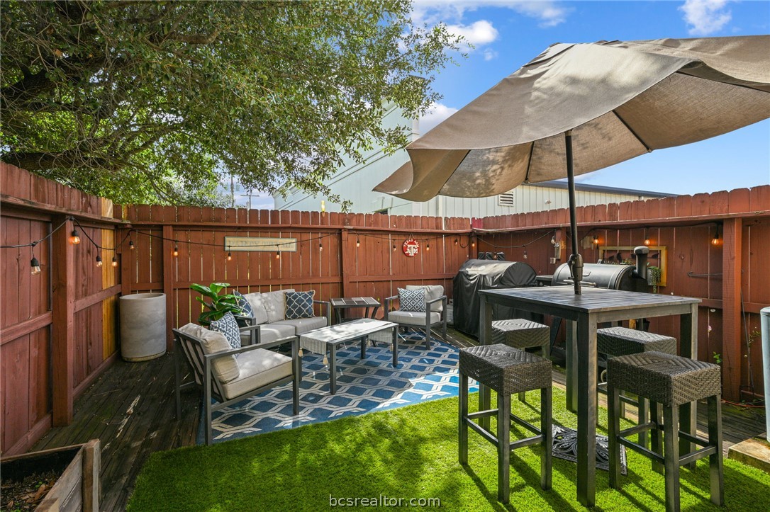 1000 Spring Loop, Unit 1205 College Station, TX 77840 - Photo 14 of 19 Fenced yard