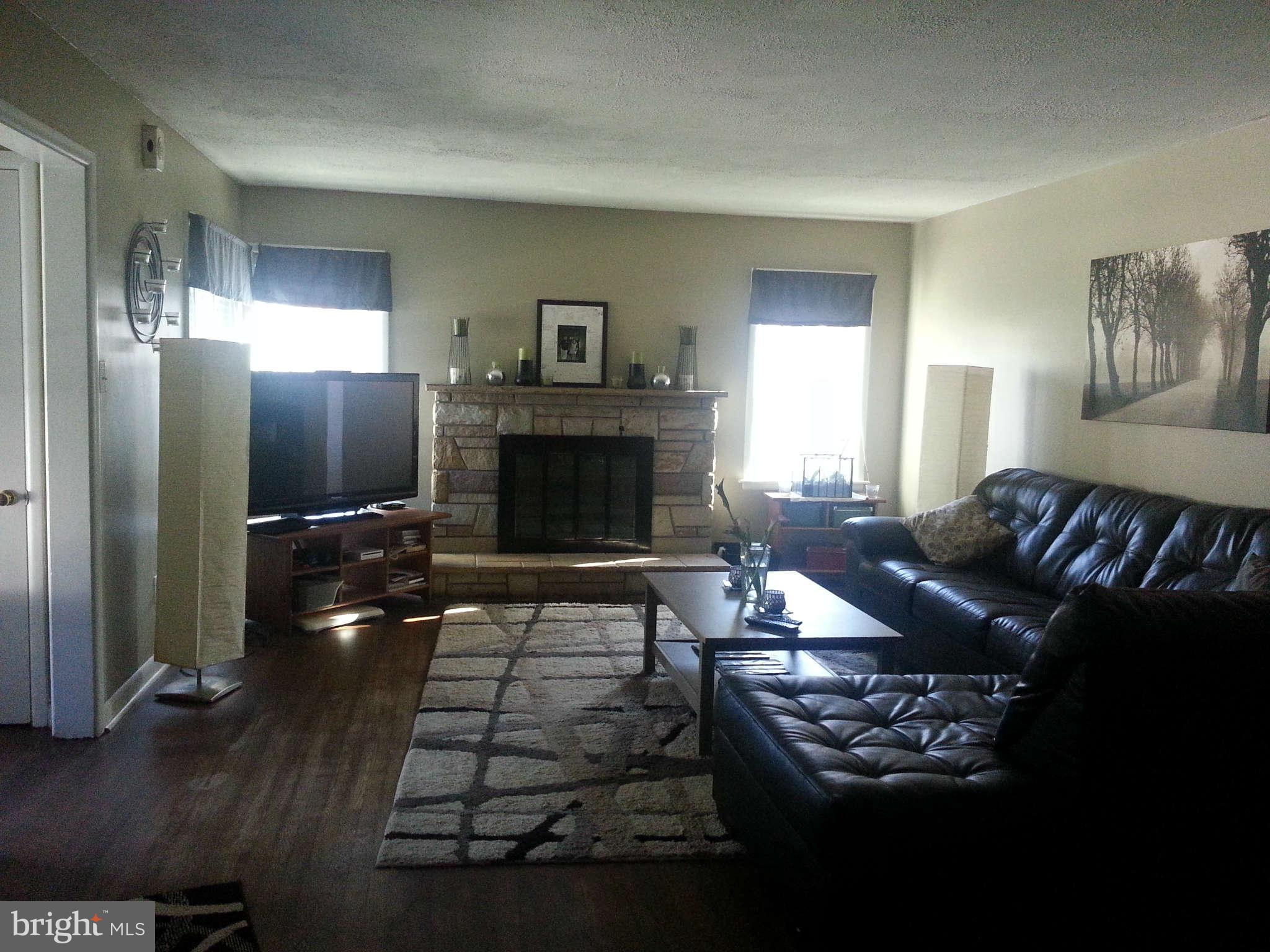 64 Devonshire Road Hagerstown, MD 21740 - Photo 19 of 20 Living Room