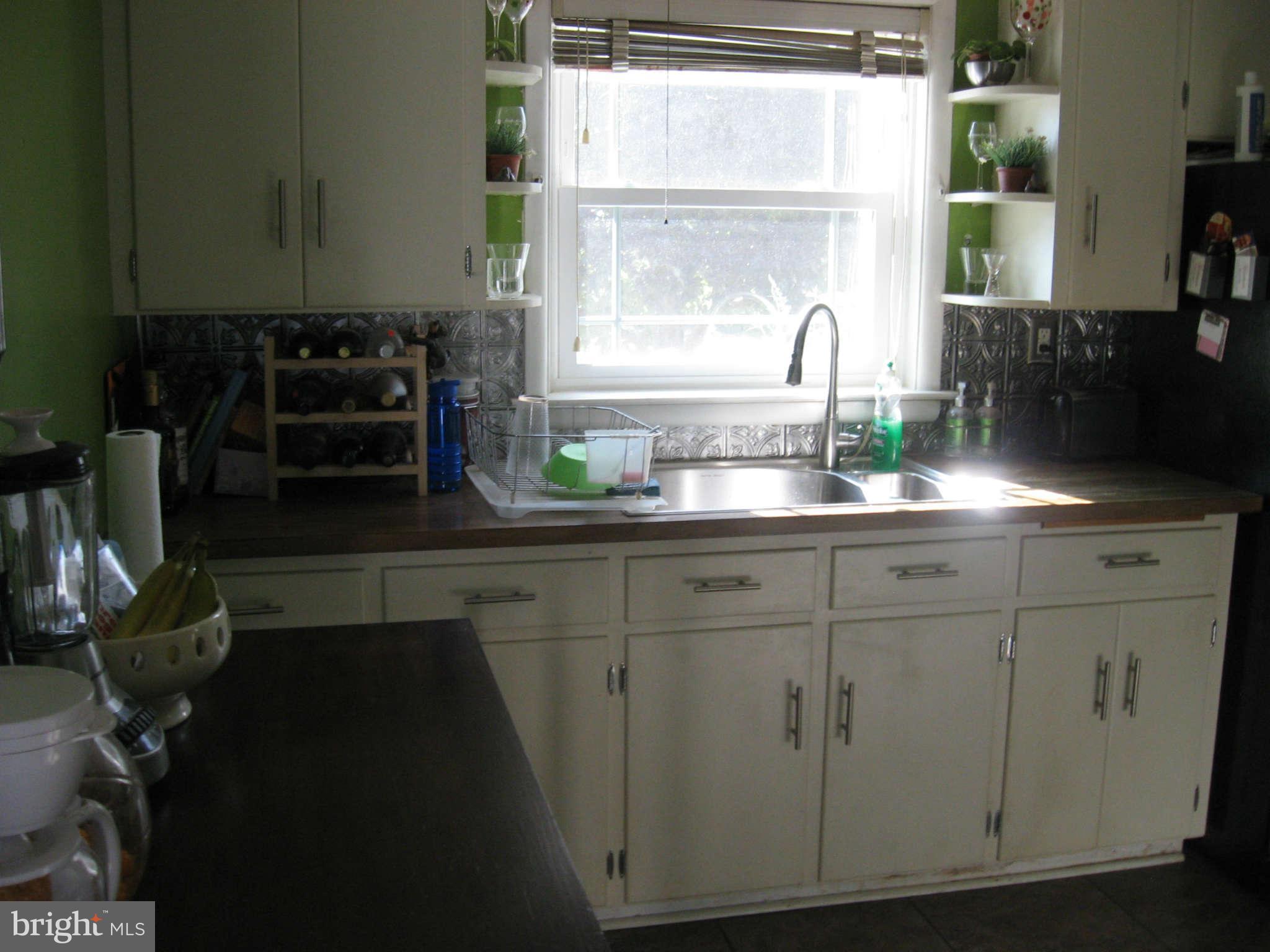 64 Devonshire Road Hagerstown, MD 21740 - Photo 5 of 20 Kitchen