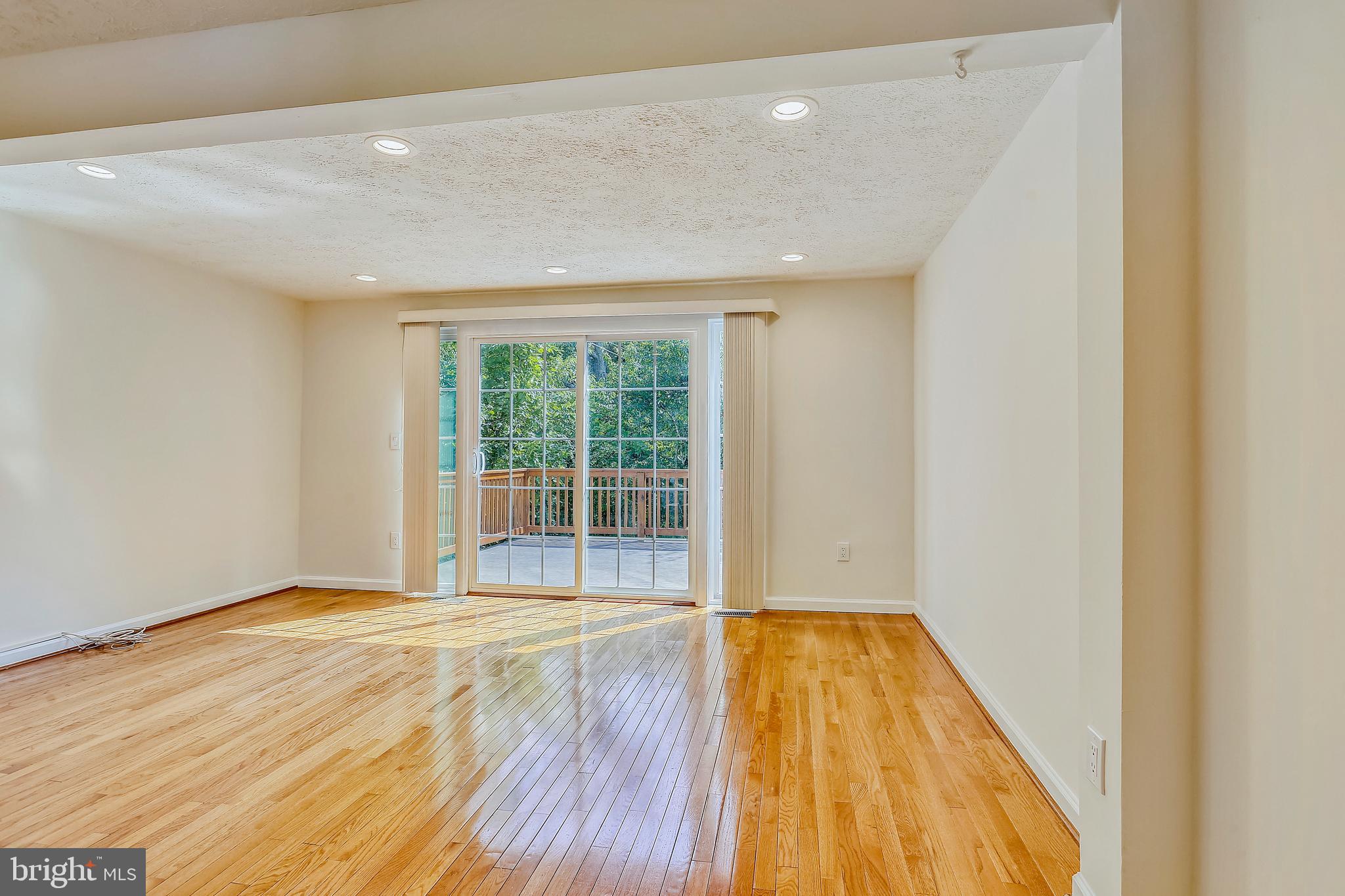 2943 Shepperton Terrace Silver Spring, MD 20904 - Photo 7 of 37 Living Room