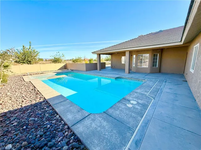 $2,400 | 2370 Deadwood Street, Pahrump, NV 89048