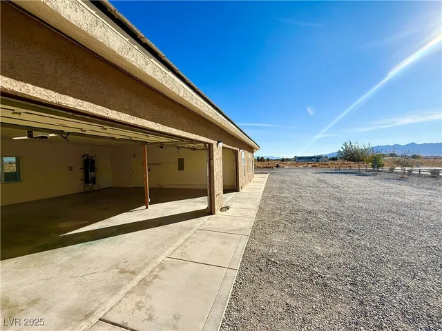 $2,400 | 2370 Deadwood Street, Pahrump, NV 89048