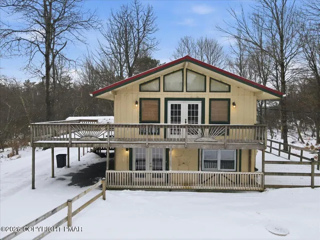 a view of a house with a outdoor space