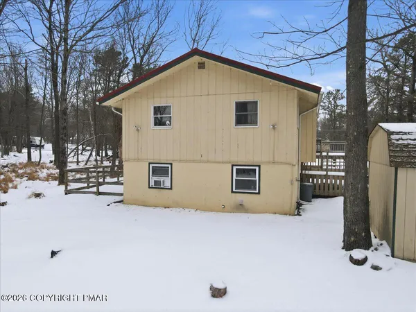 $339,900 | 401 Clearview Drive, Long Pond, PA 18334