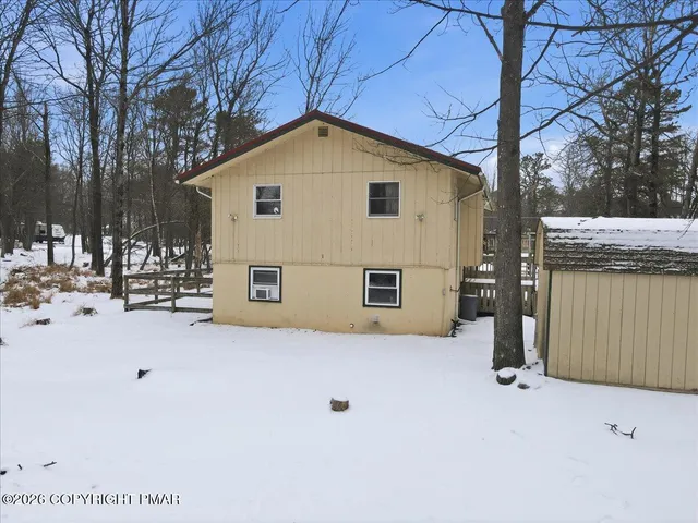 $349,900 | 401 Clearview Drive, Long Pond, PA 18334