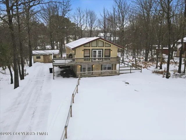 $349,900 | 401 Clearview Drive, Long Pond, PA 18334