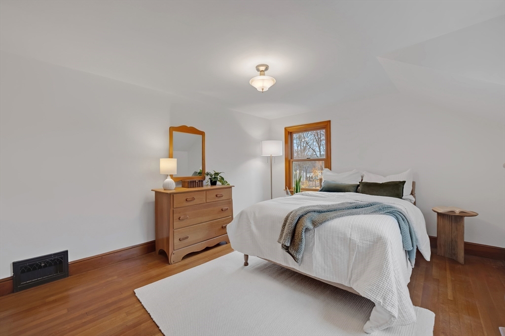 37 Pepperell Road Groton, MA 01450 - Photo 21 of 32