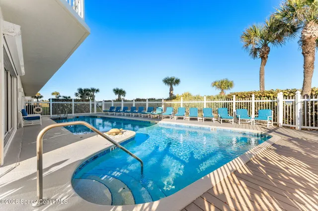 $560,000 | 925 North Hwy A1A, Unit 506, Indialantic, FL 32903