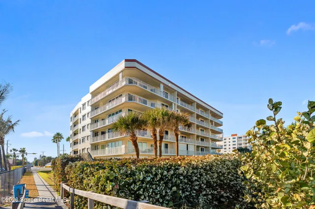 $560,000 | 925 North Hwy A1A, Unit 506, Indialantic, FL 32903