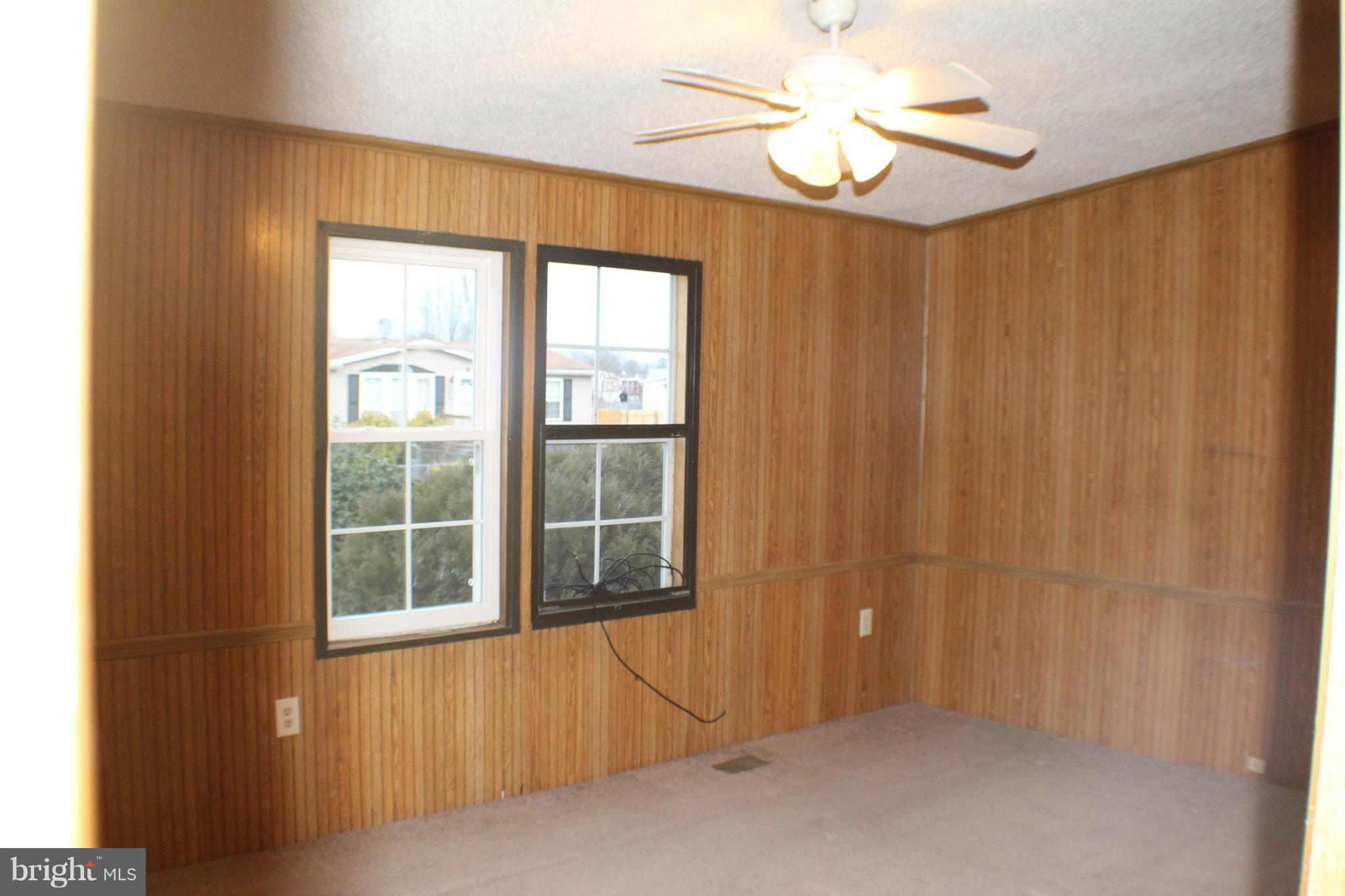 Bedroom (Master)