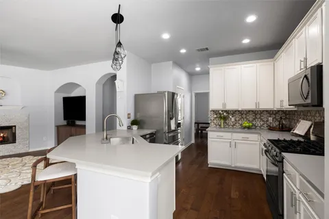$599,000 | 200 Lexington Drive, Austin, TX 78737
