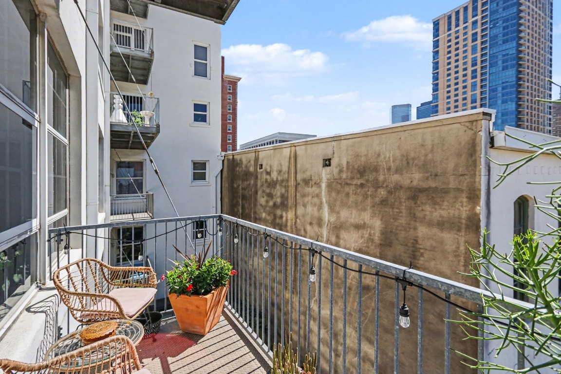 204 Travis Street, Unit 4E Houston, TX 77002 - Photo 22 of 29