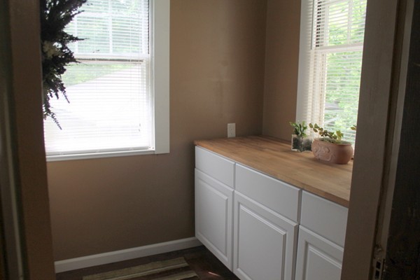 22 Weaver Road Springfield, MA 01107 - Photo 9 of 30 Gallery Image 9