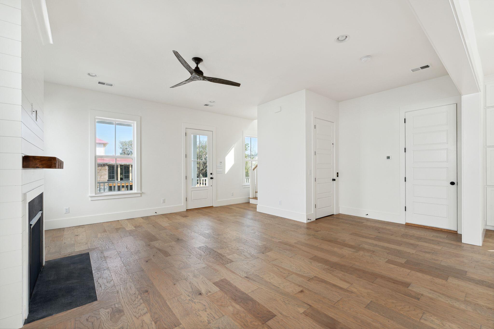 2519 Helmsman Road Johns Island, SC 29455 - Photo 13 of 44 2519HelmsmanRd-KeenEyeMarketing-013