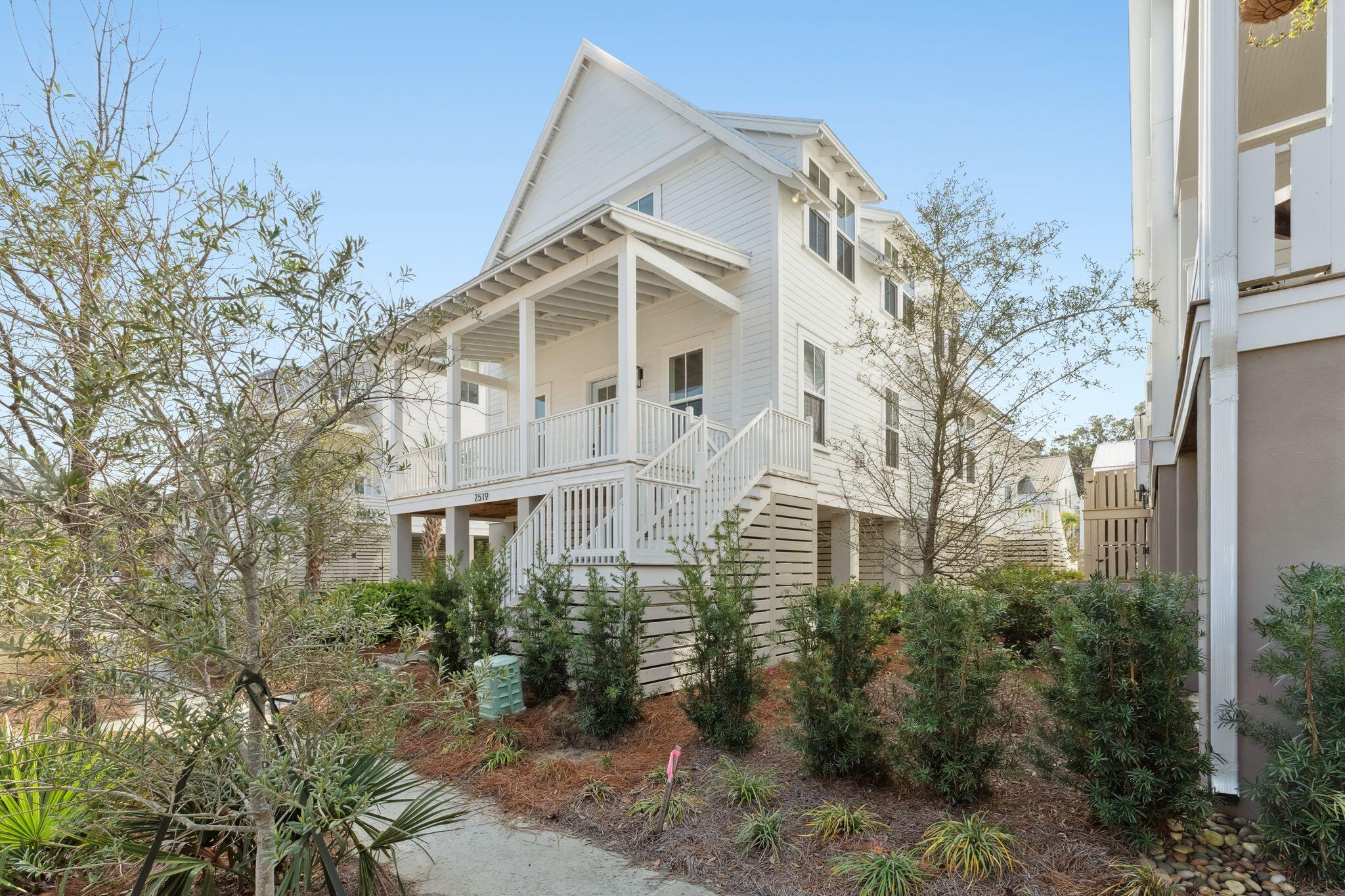 2519 Helmsman Road Johns Island, SC 29455 - Photo 3 of 44 2519HelmsmanRd-KeenEyeMarketing-003