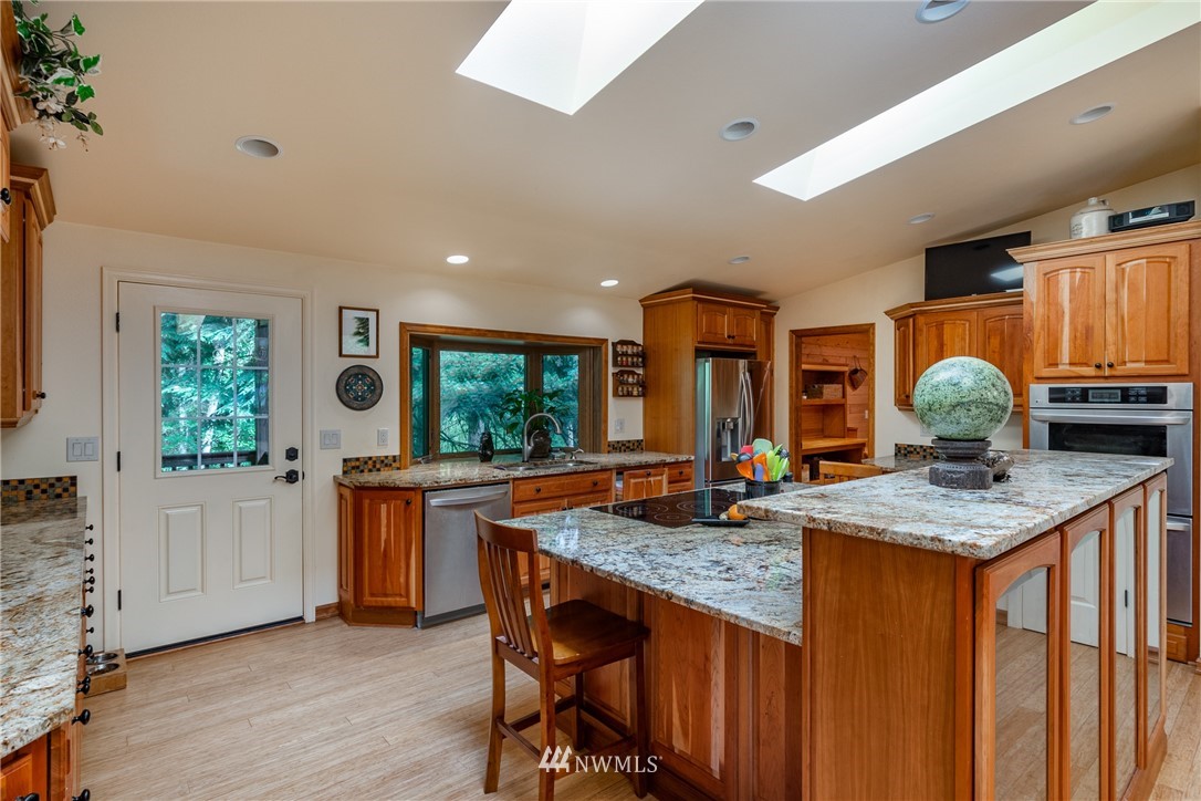 1385 Eagle Ridge Road Oak Harbor, WA 98277 - Photo 11 of 40 Gallery Image 11