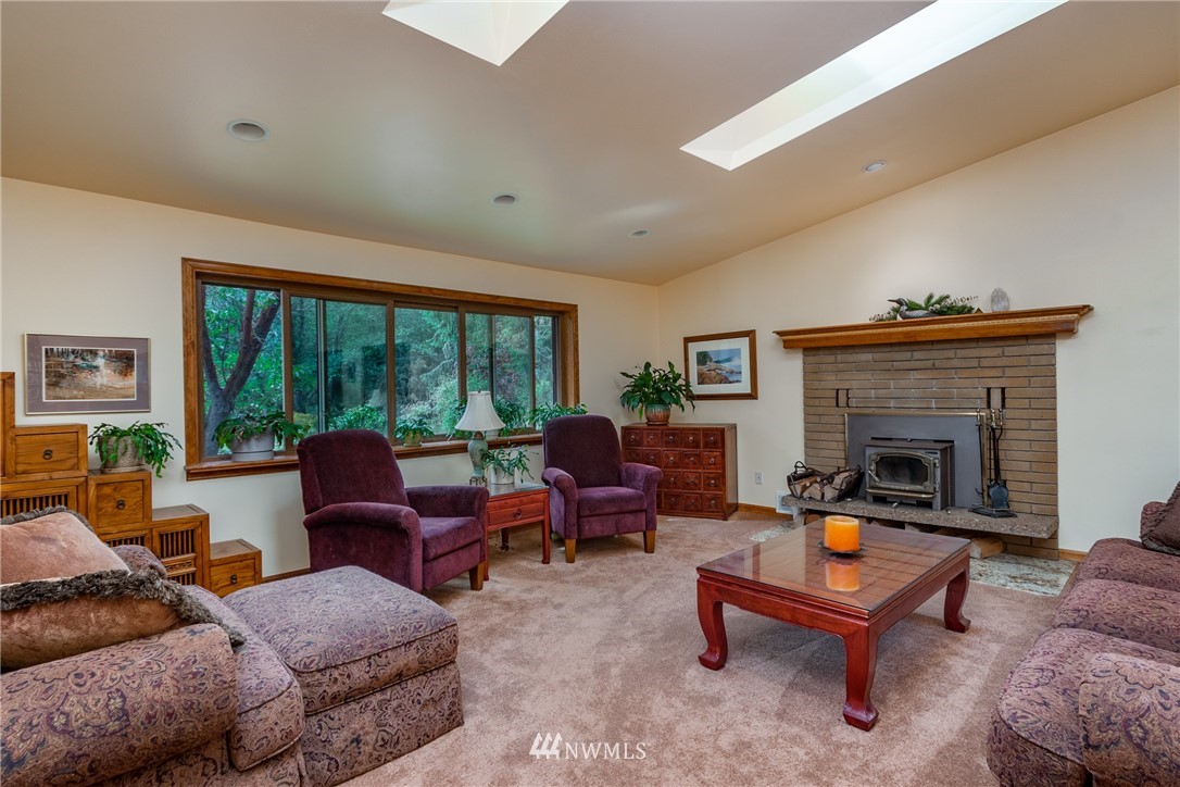 1385 Eagle Ridge Road Oak Harbor, WA 98277 - Photo 4 of 40 Gallery Image 4