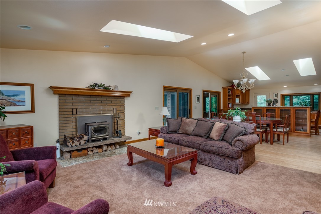 1385 Eagle Ridge Road Oak Harbor, WA 98277 - Photo 5 of 40 Gallery Image 5