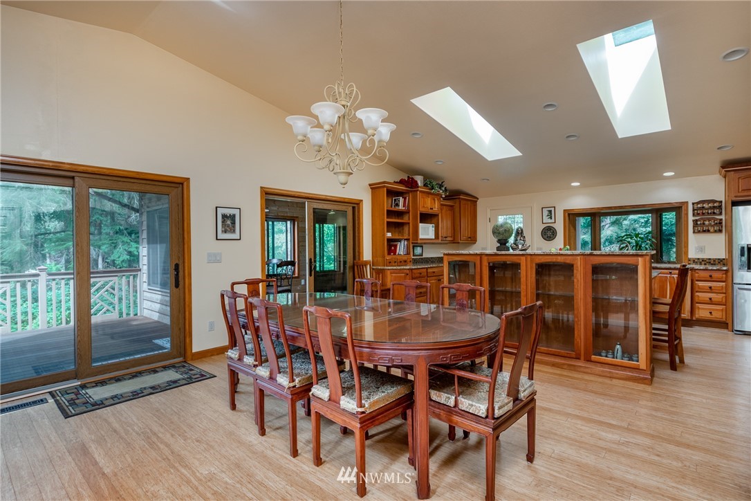 1385 Eagle Ridge Road Oak Harbor, WA 98277 - Photo 8 of 40 Gallery Image 8