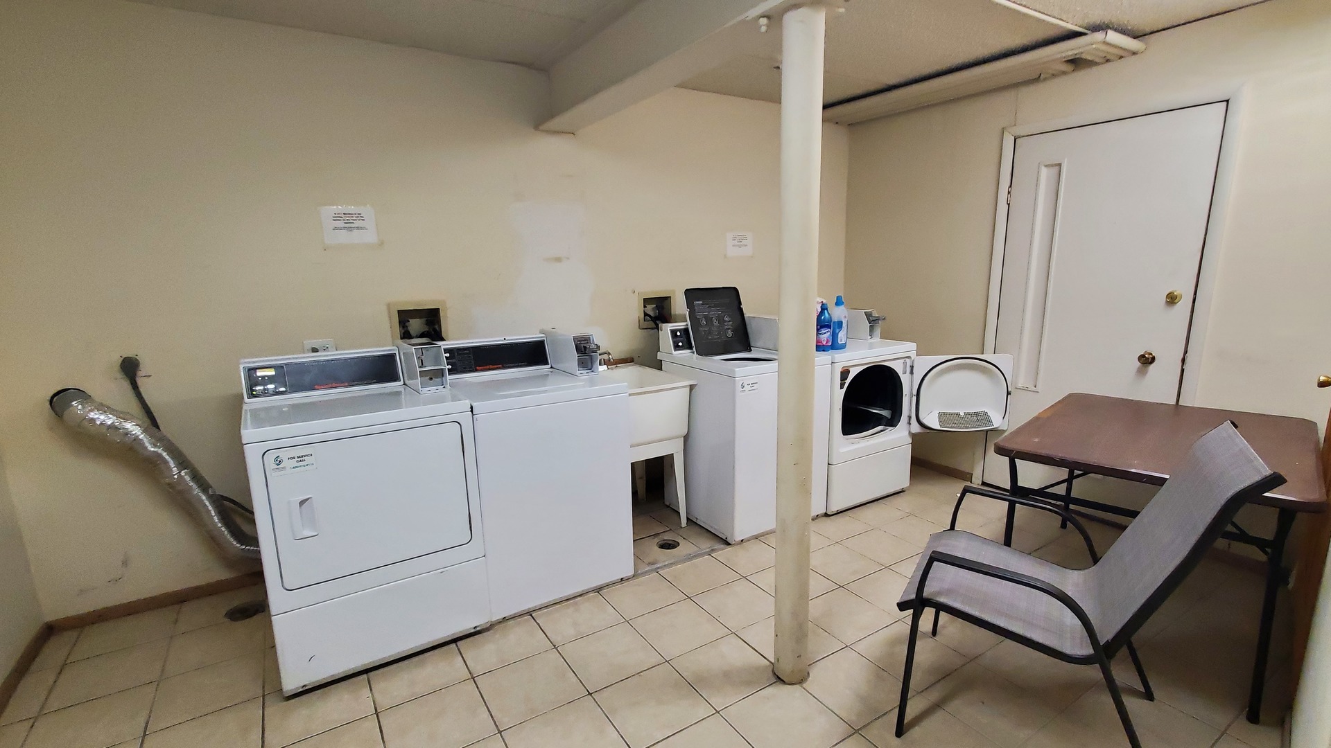 6305 Joliet Road, Unit 5 La Grange, IL 60525 - Photo 2 of 3