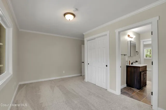 $1,067,000 | 30492 North Stampede Road, Athol, ID 83801