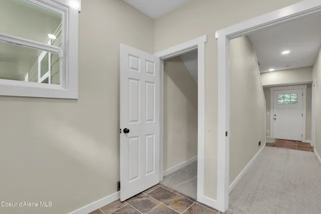 $1,067,000 | 30492 North Stampede Road, Athol, ID 83801