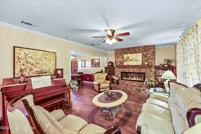 $449,500 | 3511 Hermitage Road East, Jacksonville, FL 32277