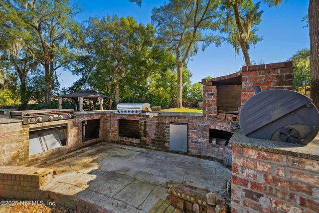 $449,500 | 3511 Hermitage Road East, Jacksonville, FL 32277