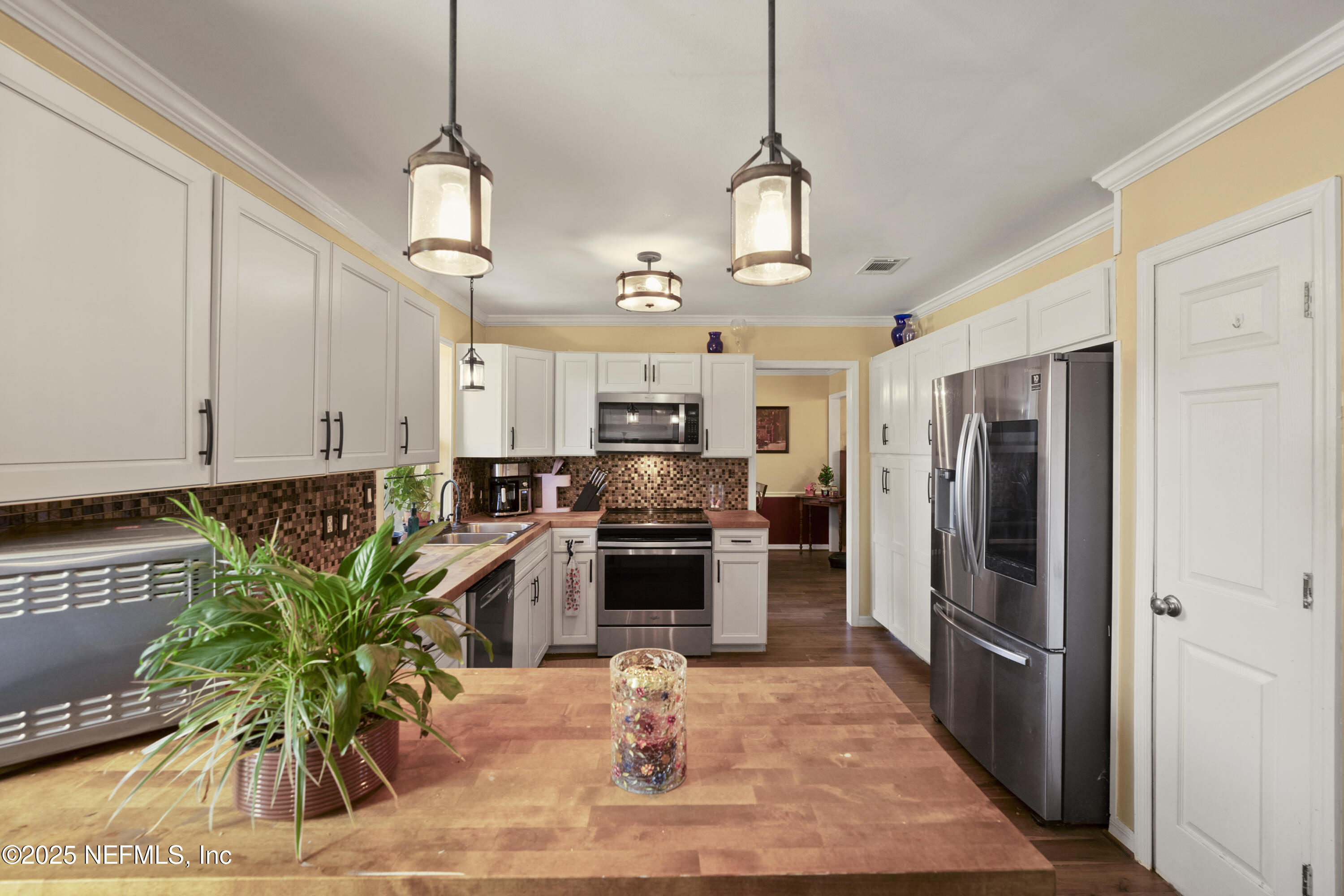 3511 Hermitage Road East Jacksonville, FL 32277 - Photo 7 of 44 13-7RV00651