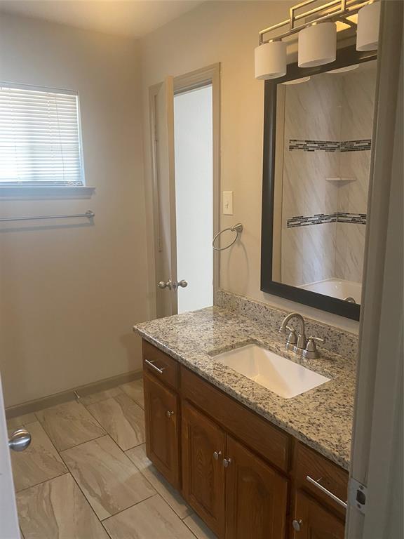 1419 South Story Road Irving, TX 75060 - Photo 8 of 12