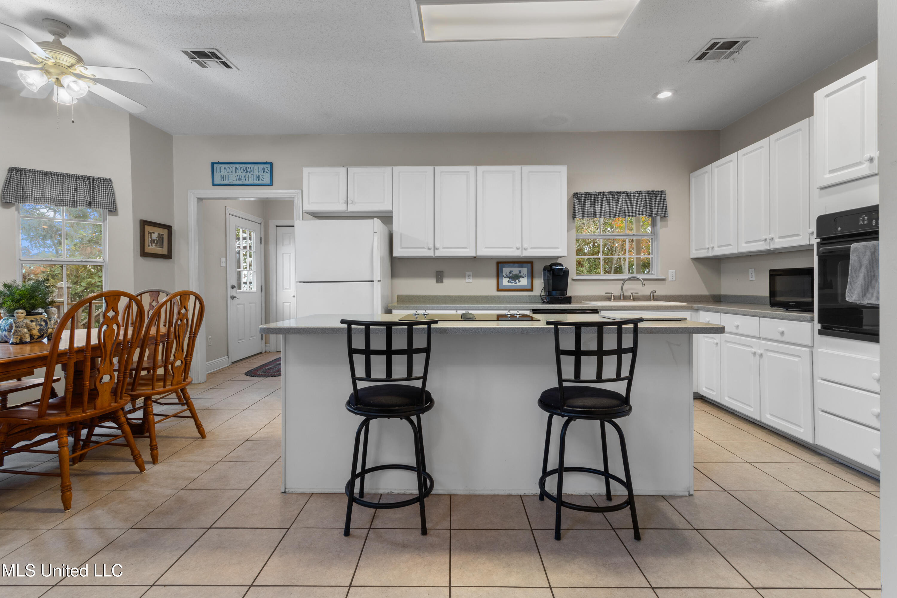 143 Ridgewood Drive Pass Christian, MS 39571 - Photo 16 of 71 0017