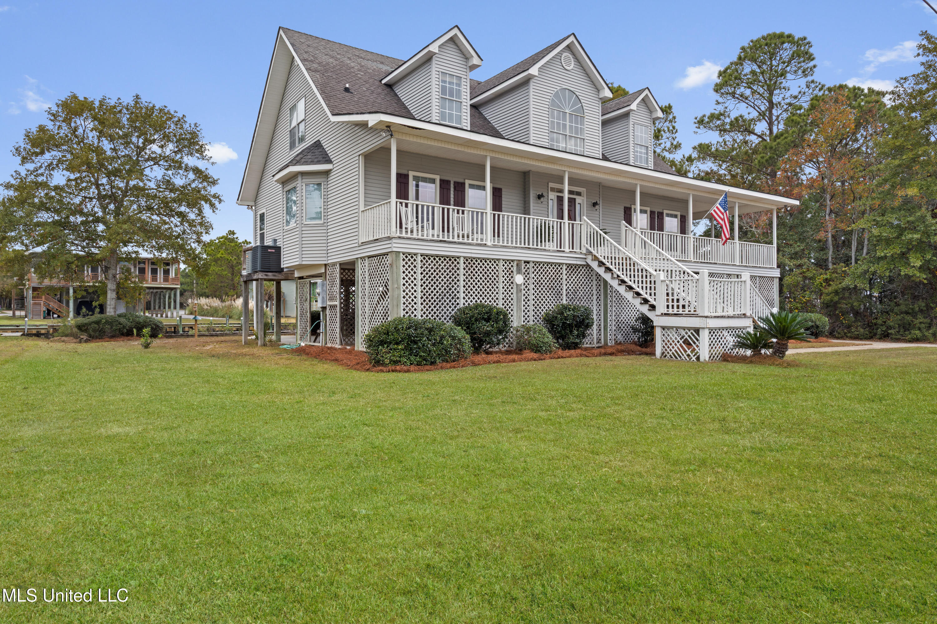 143 Ridgewood Drive Pass Christian, MS 39571 - Photo 4 of 71 0005