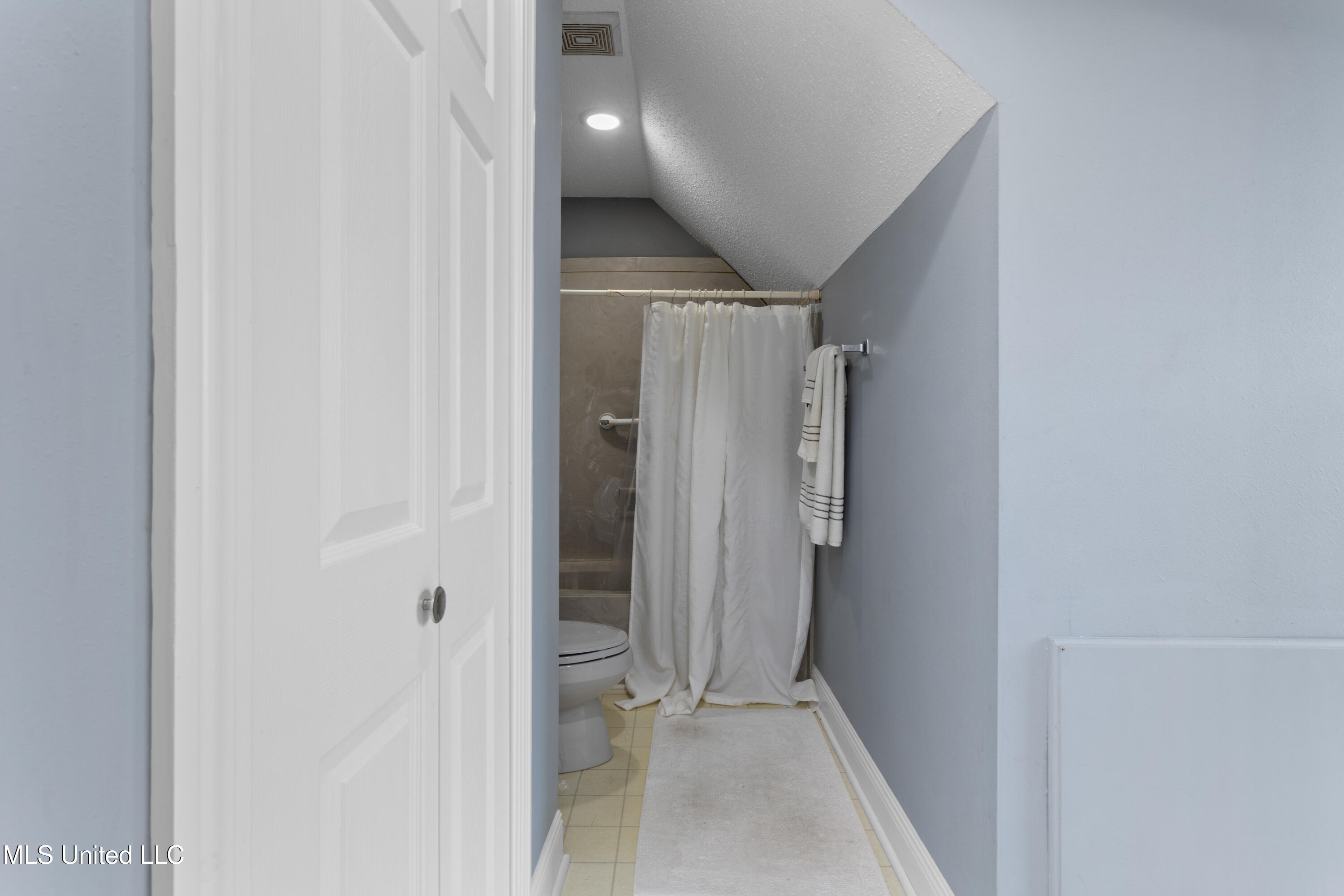 143 Ridgewood Drive Pass Christian, MS 39571 - Photo 43 of 71 0043