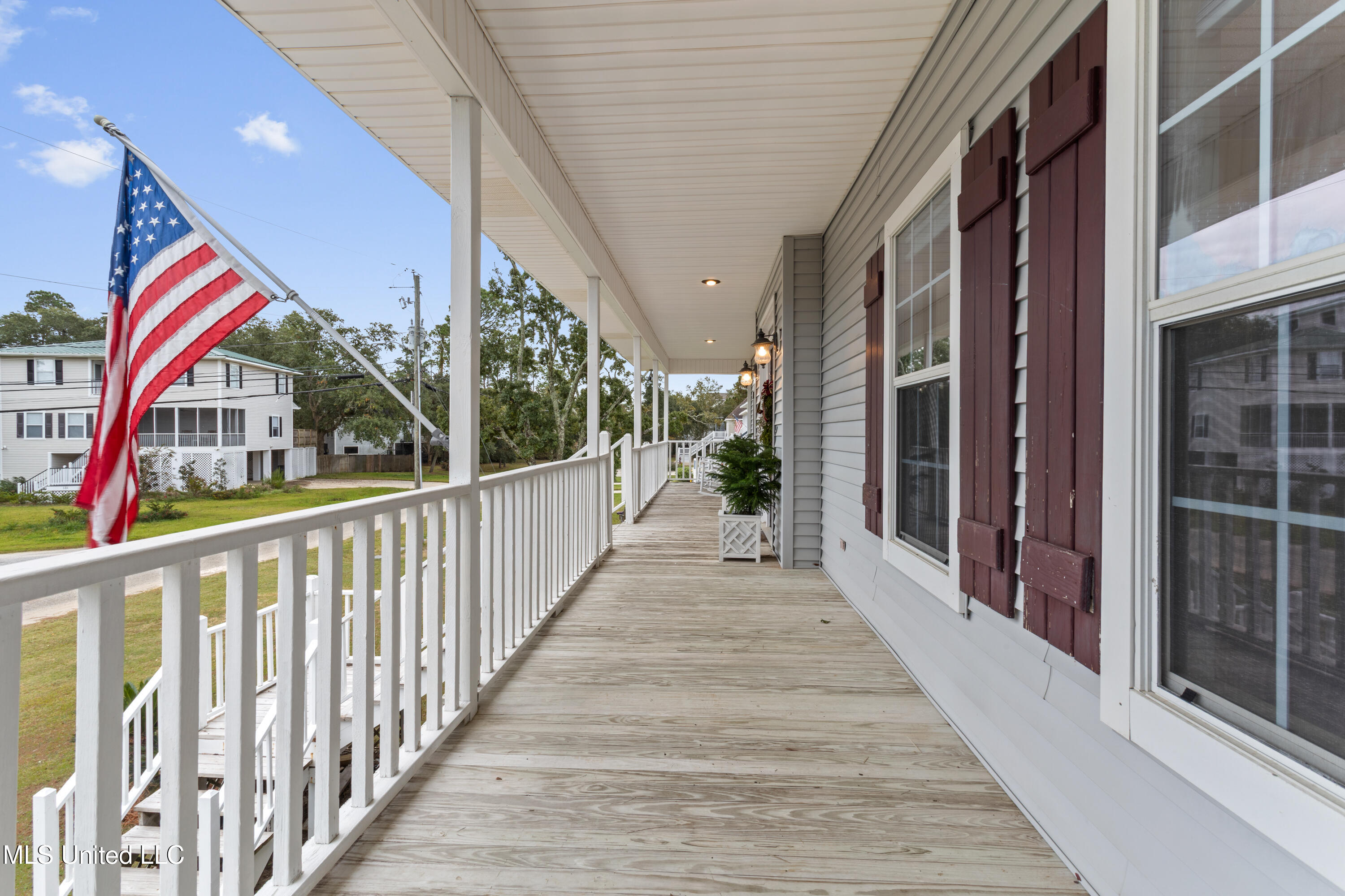 143 Ridgewood Drive Pass Christian, MS 39571 - Photo 6 of 71 0007