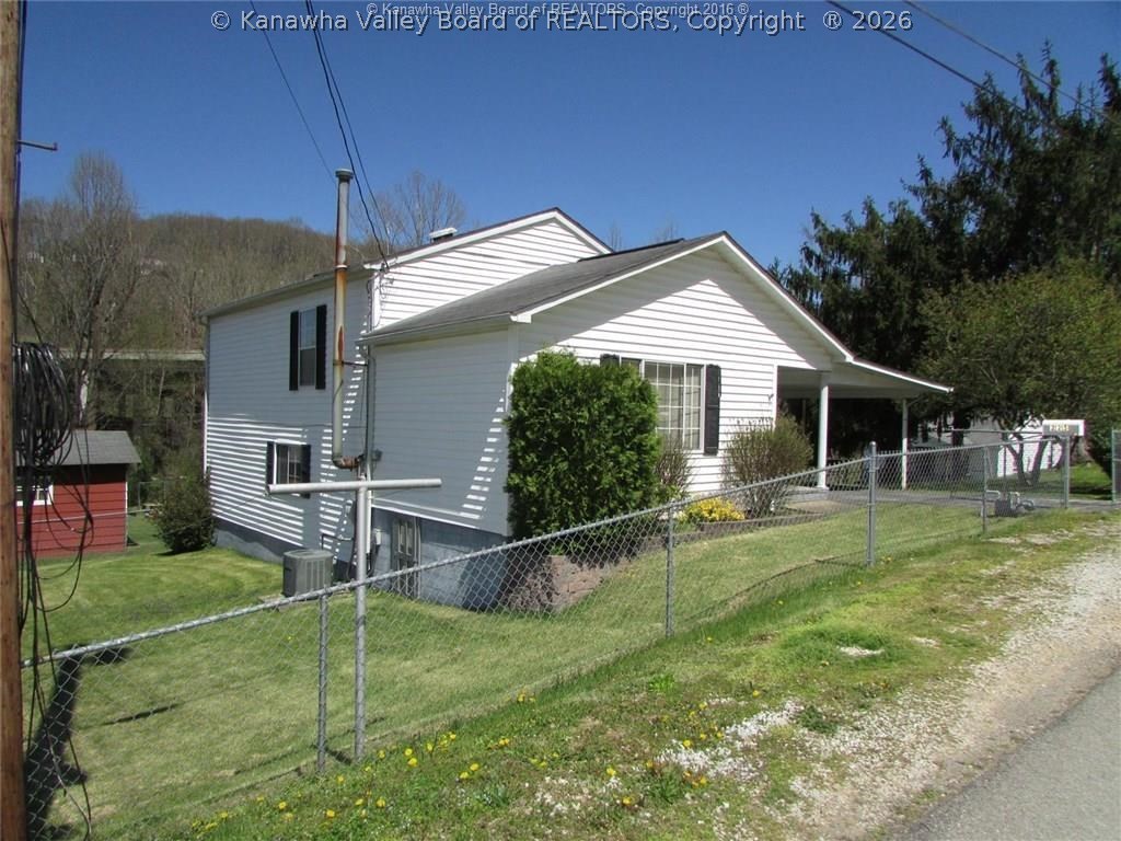 225 Easter Road Nitro, WV 25143 - Photo 3 of 26 Gallery Image 3