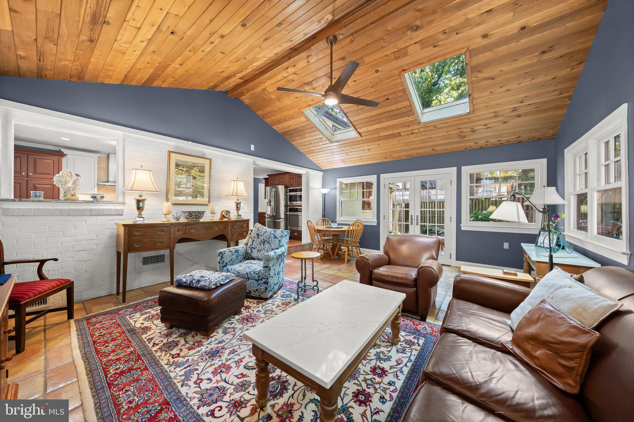 5318 Tuscarawas Road Bethesda, MD 20816 - Photo 17 of 42 Family room with doors to Deck