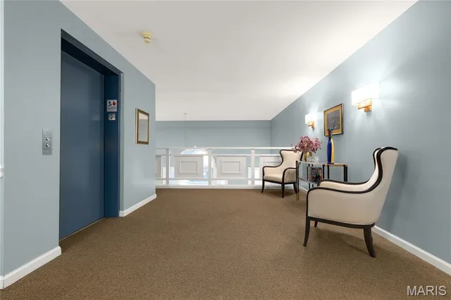 $249,900 | 526 Sarah Lane, Unit 22, Creve Coeur, MO 63141