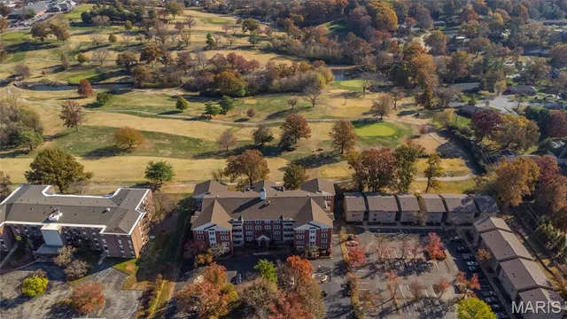 $249,900 | 526 Sarah Lane, Unit 22, Creve Coeur, MO 63141