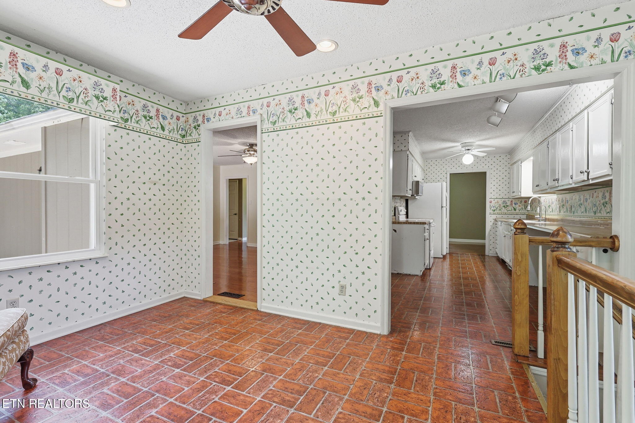 211 Connors Circle Oak Ridge, TN 37830 - Photo 26 of 56 27-web-or-mls-3F1A8678