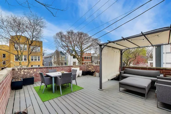 $1,350,000 | 3407 North Bell Avenue, Unit B, Chicago, IL 60618