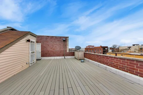 $1,350,000 | 3407 North Bell Avenue, Unit B, Chicago, IL 60618