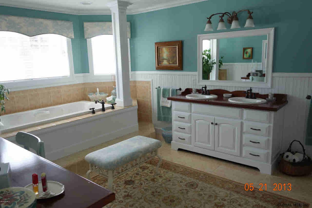 774 Ridge Road Queensbury, NY 12804 - Photo 19 of 25 Photo 19