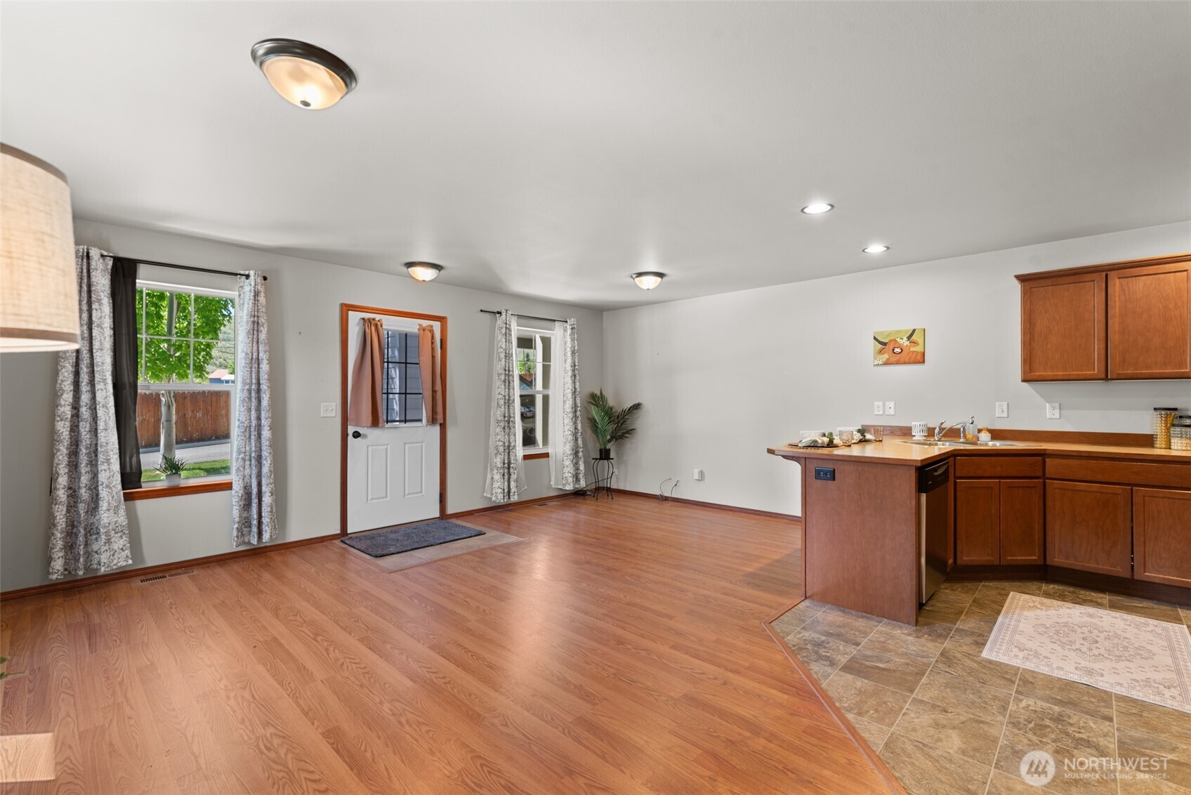 2152 Roper Lane Wenatchee, WA 98801 - Photo 11 of 25